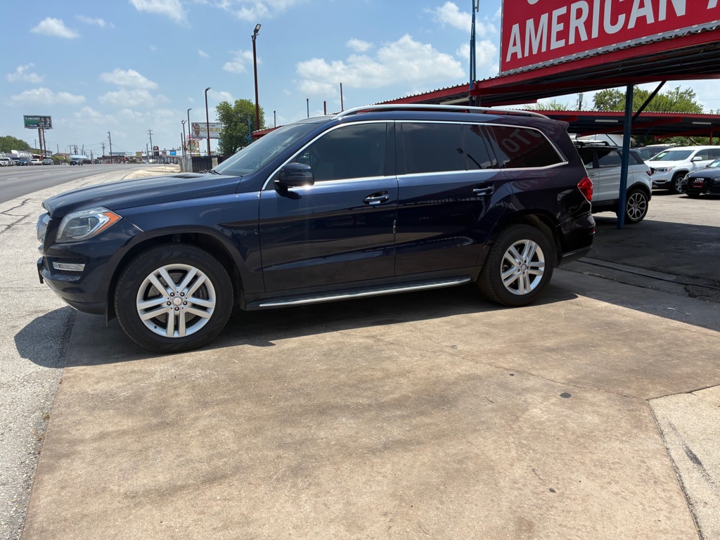 Photo 3 of this MERCEDES-BENZ GL