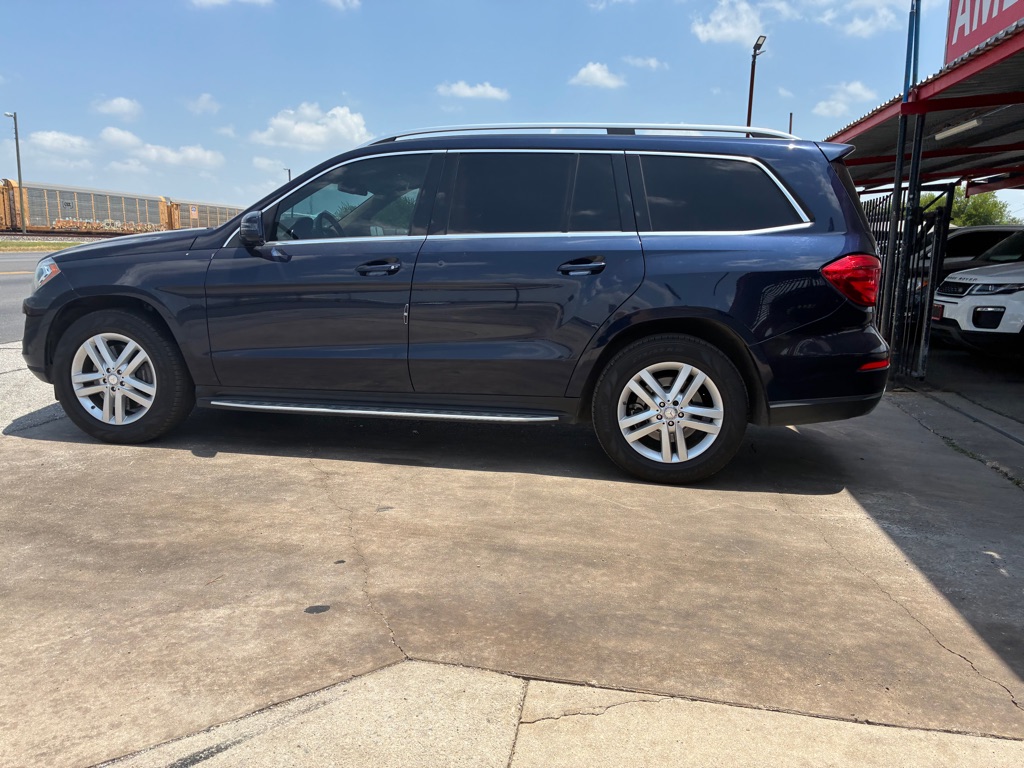 Photo 5 of this MERCEDES-BENZ GL