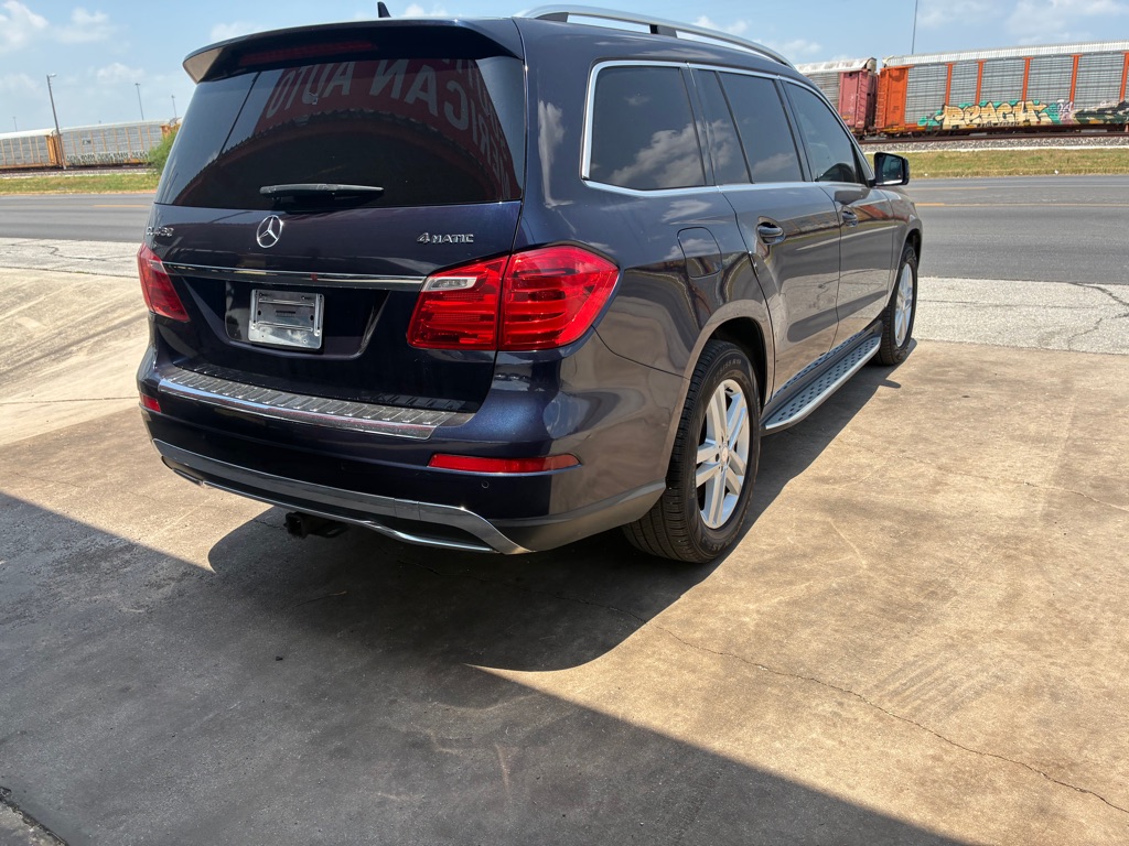Photo 16 of this MERCEDES-BENZ GL