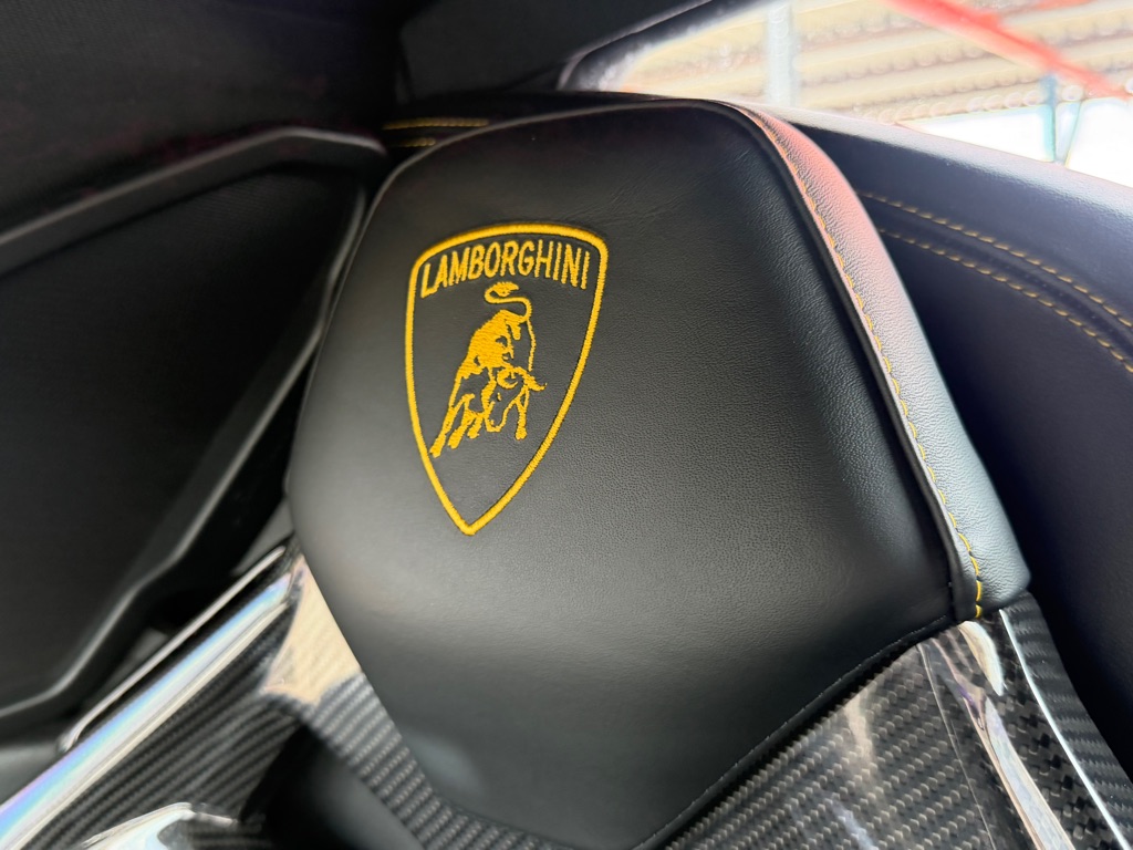Photo 71 of this LAMBORGHINI HURACAN