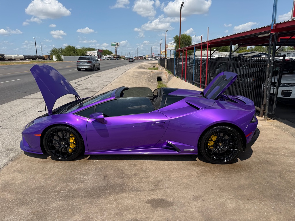 Photo 74 of this LAMBORGHINI HURACAN