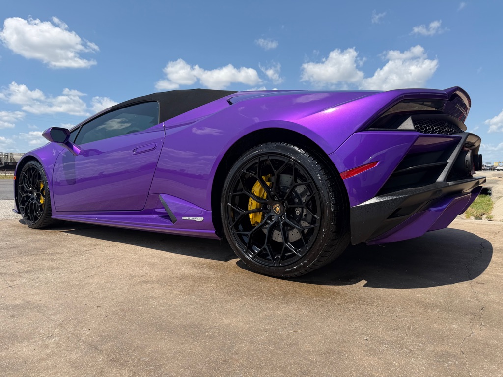 Photo 29 of this LAMBORGHINI HURACAN