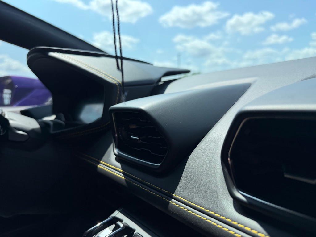 Photo 50 of this LAMBORGHINI HURACAN