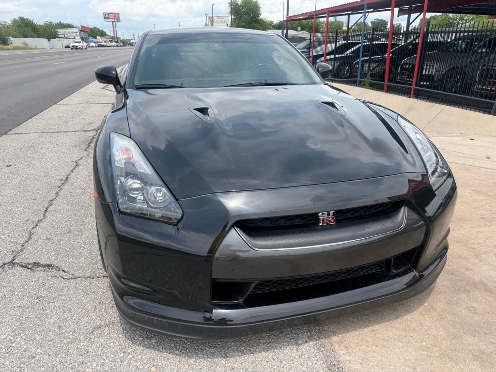 Photo 8 of this NISSAN GT-R