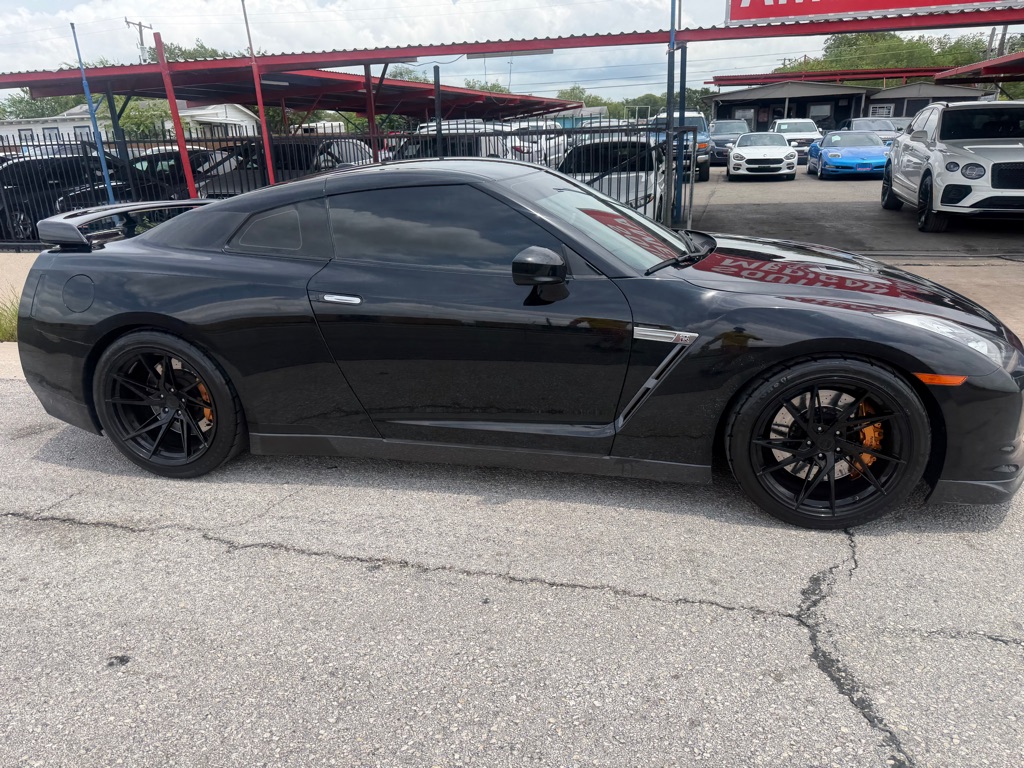 Photo 14 of this NISSAN GT-R