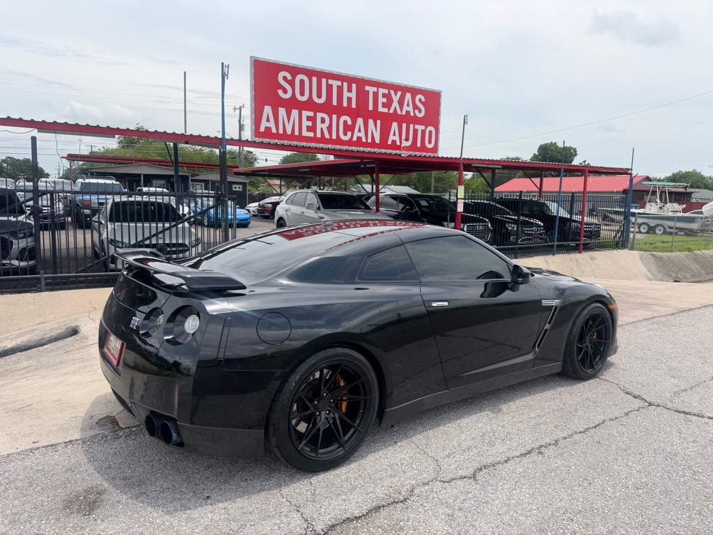 Photo 13 of this NISSAN GT-R