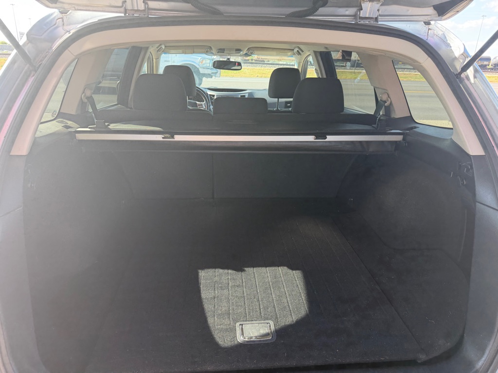 Photo 11 of this SUBARU OUTBACK