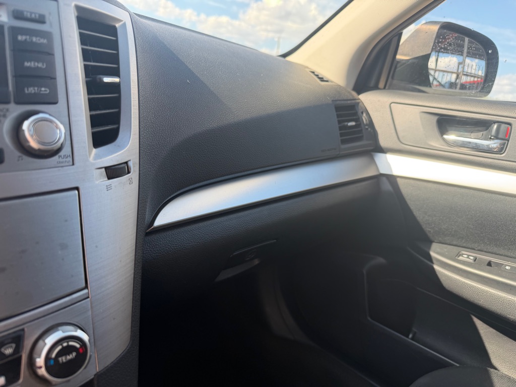 Photo 27 of this SUBARU OUTBACK