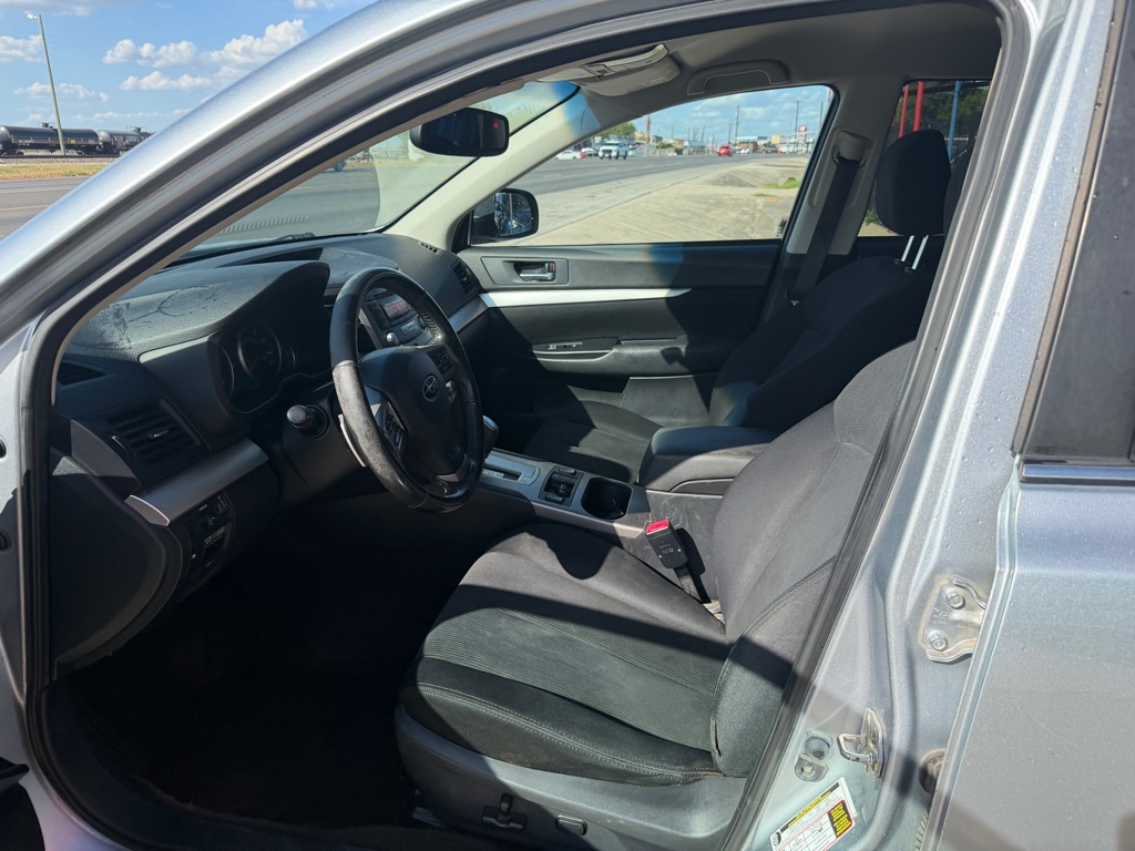 Photo 18 of this SUBARU OUTBACK