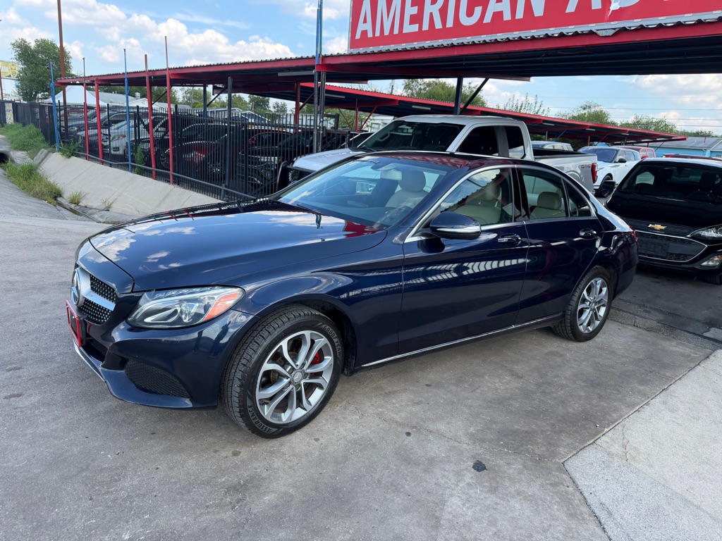 Photo 7 of this MERCEDES-BENZ E-CLASS