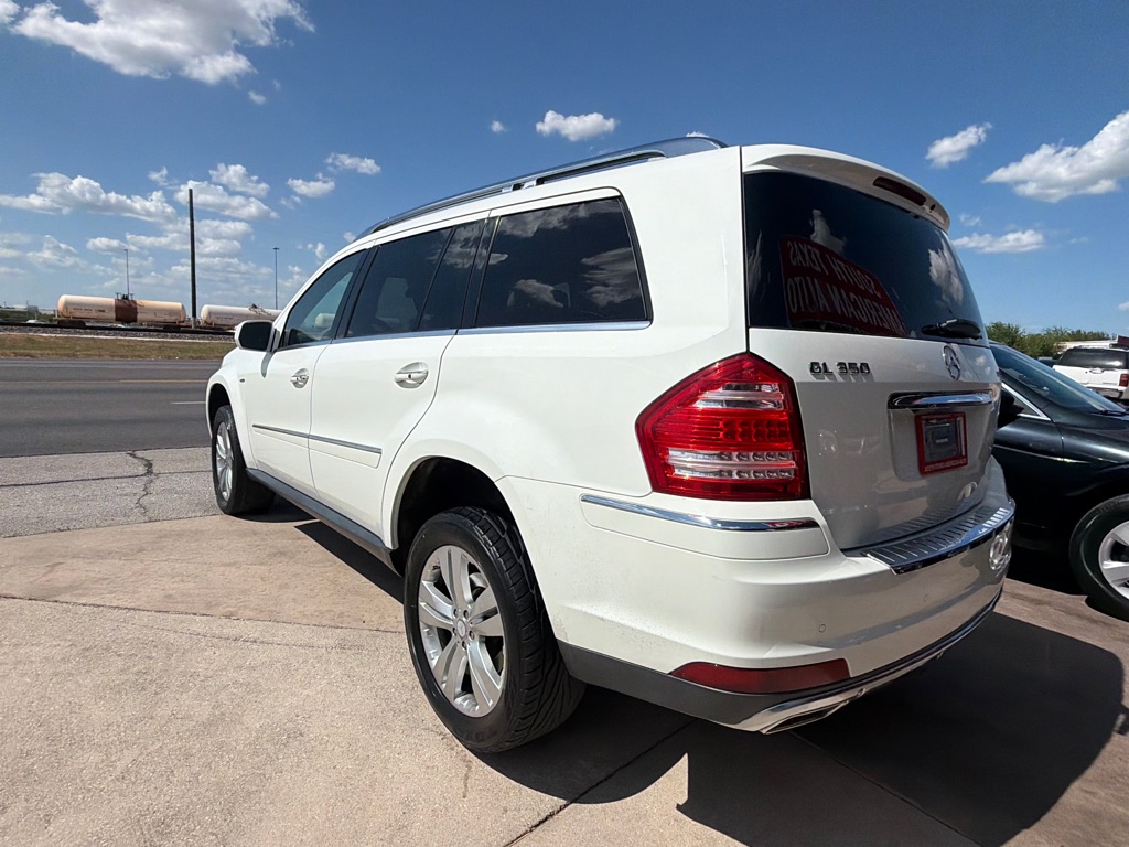 Photo 35 of this MERCEDES-BENZ GL
