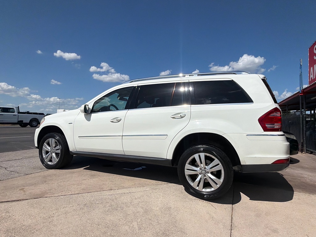 Photo 33 of this MERCEDES-BENZ GL