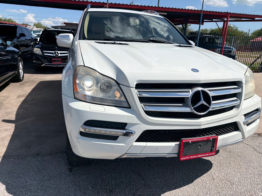 Photo 48 of this MERCEDES-BENZ GL