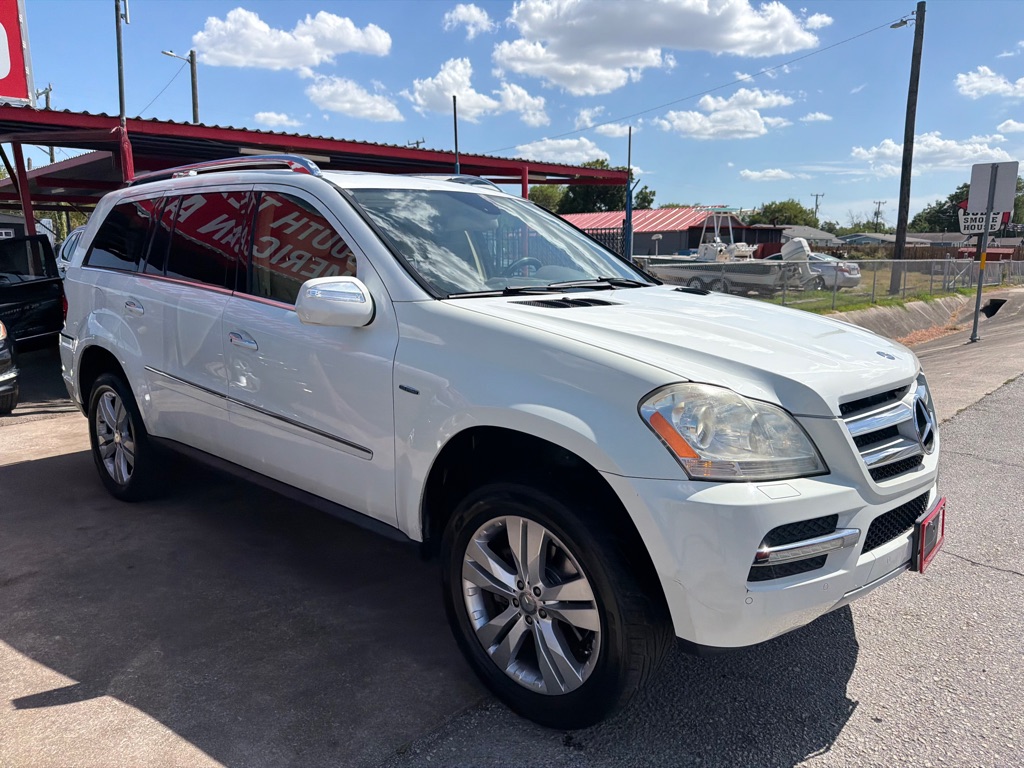 Photo 46 of this MERCEDES-BENZ GL