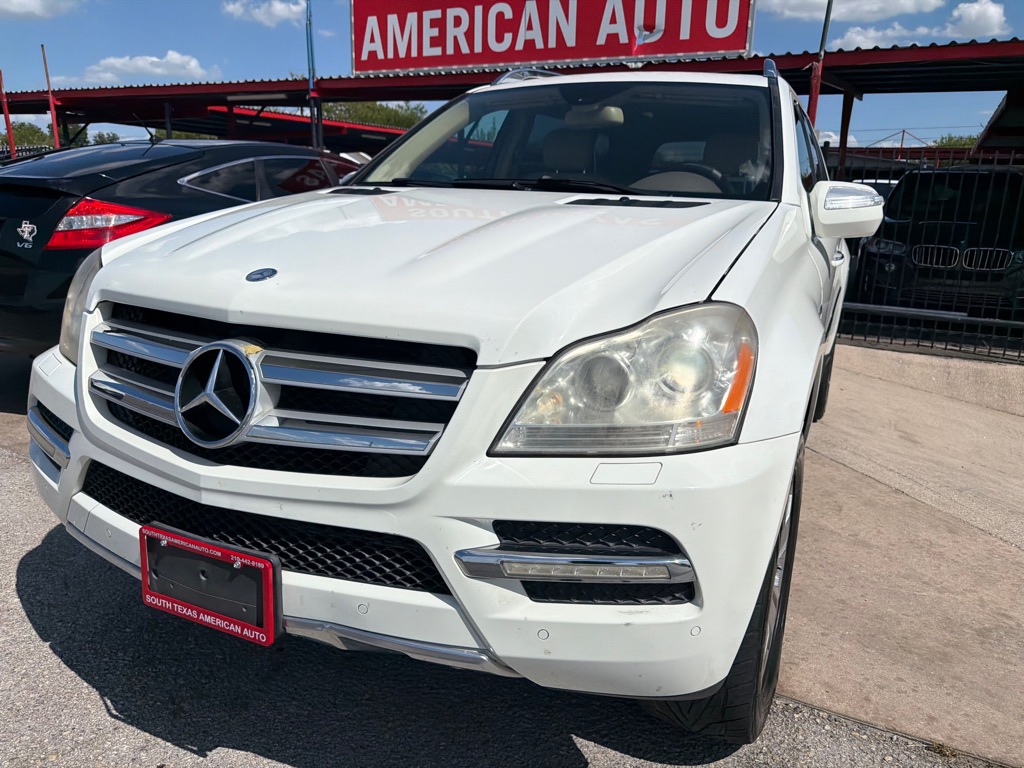 Photo 2 of this MERCEDES-BENZ GL