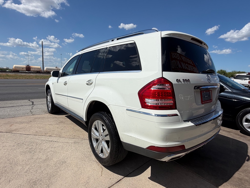 Photo 36 of this MERCEDES-BENZ GL