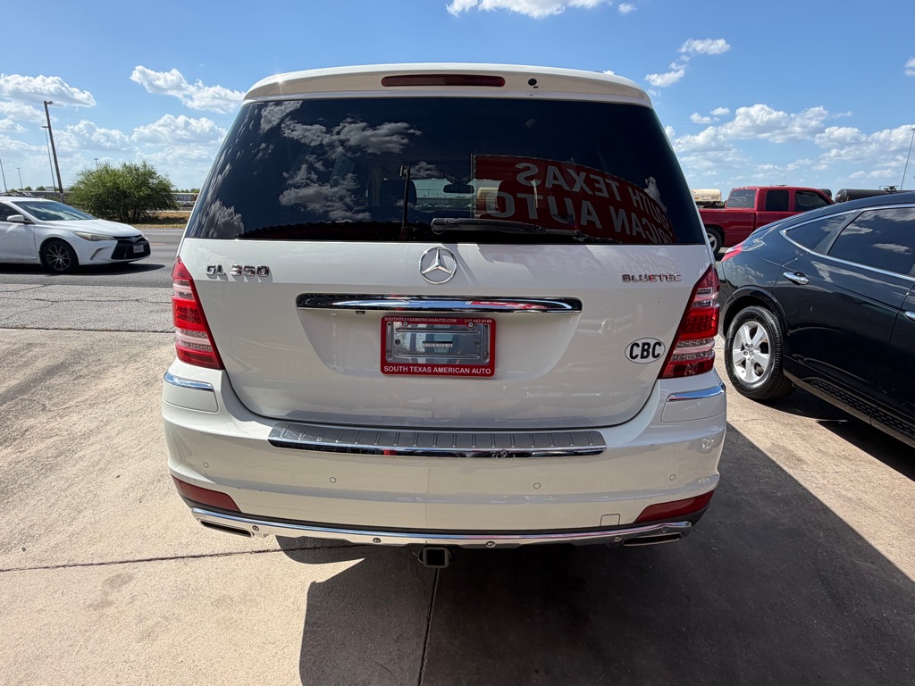 Photo 22 of this MERCEDES-BENZ GL