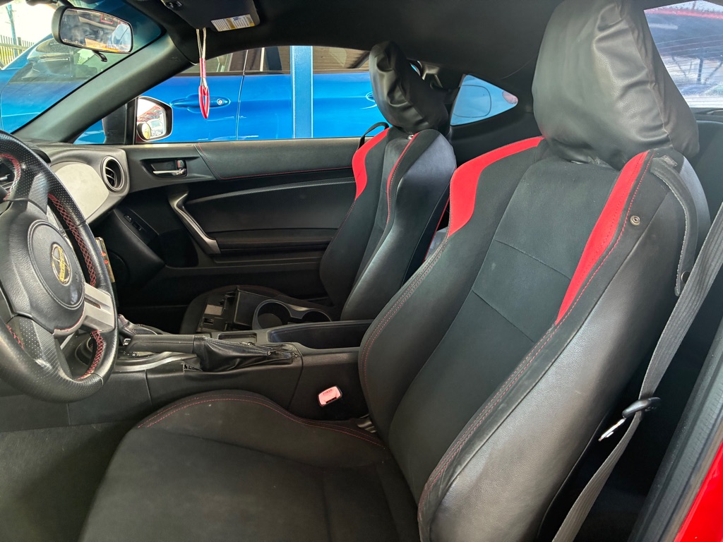 Photo 34 of this SCION FR-S