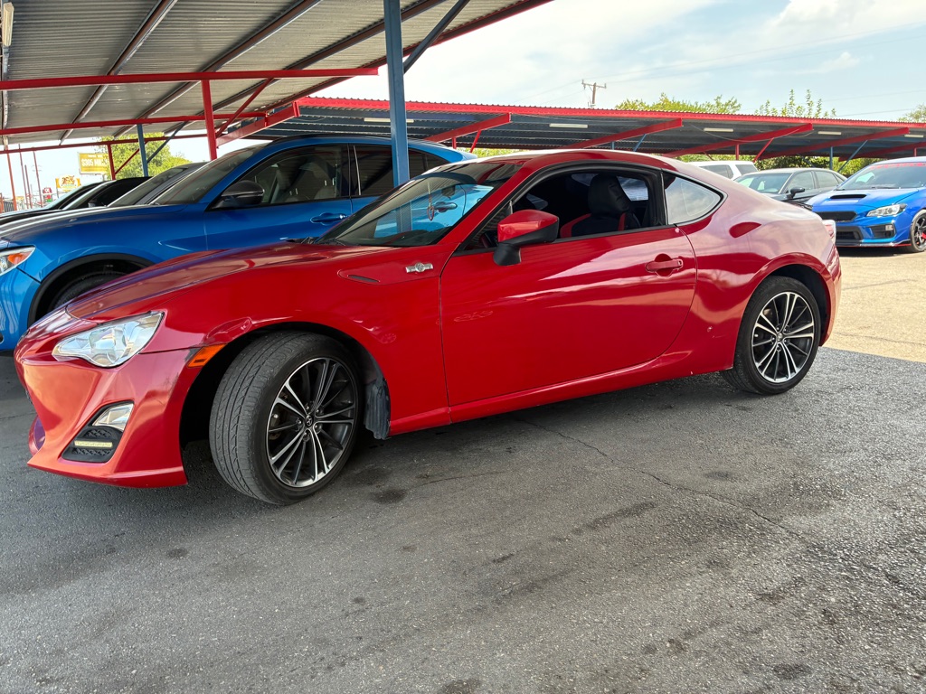 Photo 4 of this SCION FR-S