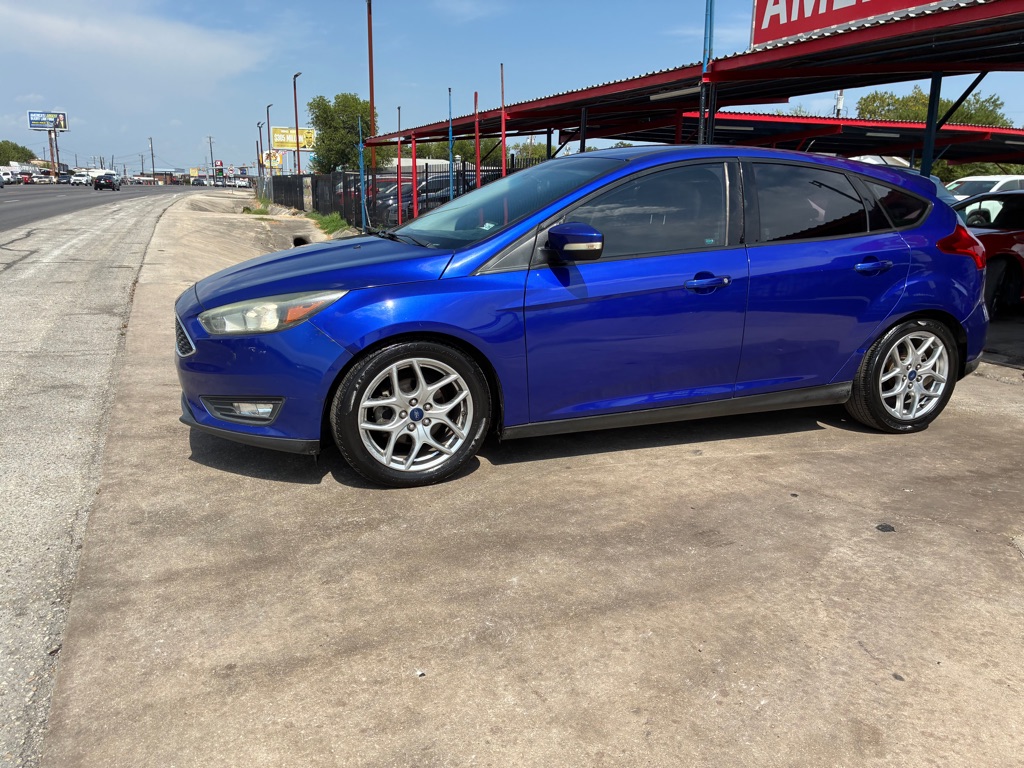 Photo 3 of this FORD FOCUS