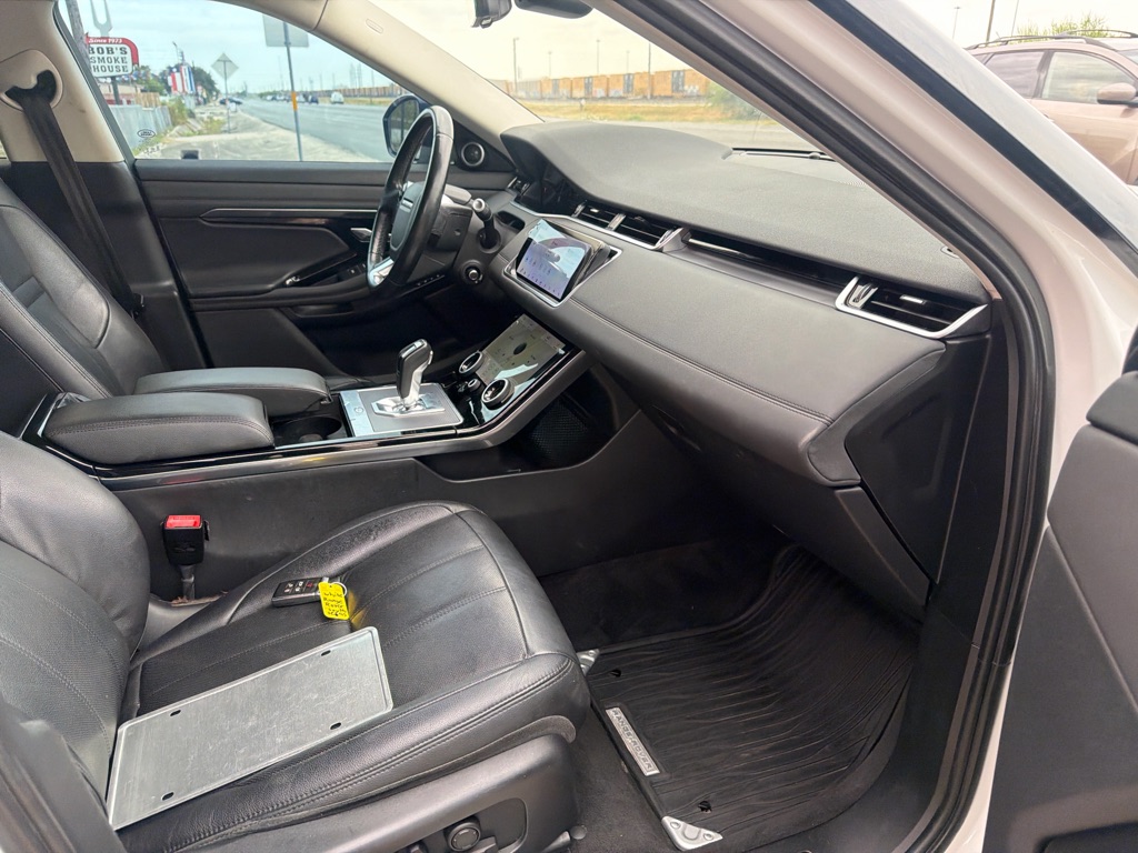 Photo 50 of this LAND ROVER RANGE ROVER EVO
