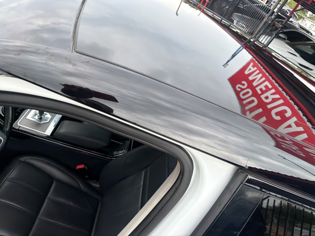 Photo 25 of this LAND ROVER RANGE ROVER EVO