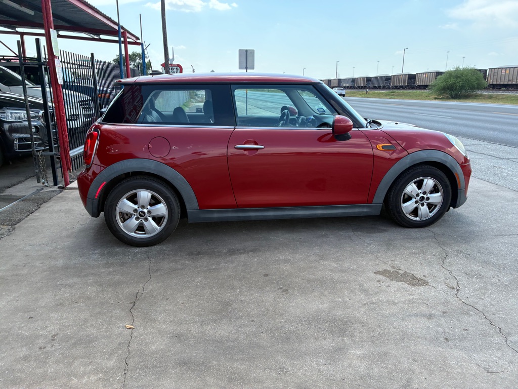Photo 11 of this MINI COOPER