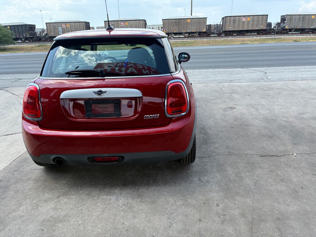 Photo 12 of this MINI COOPER
