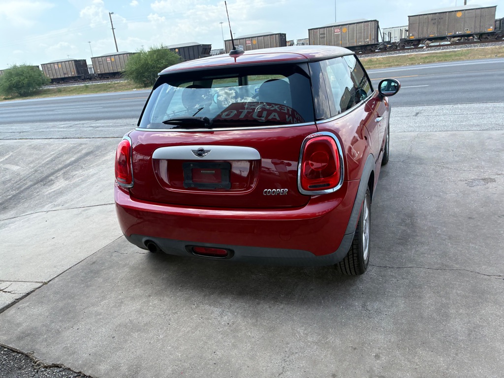 Photo 13 of this MINI COOPER