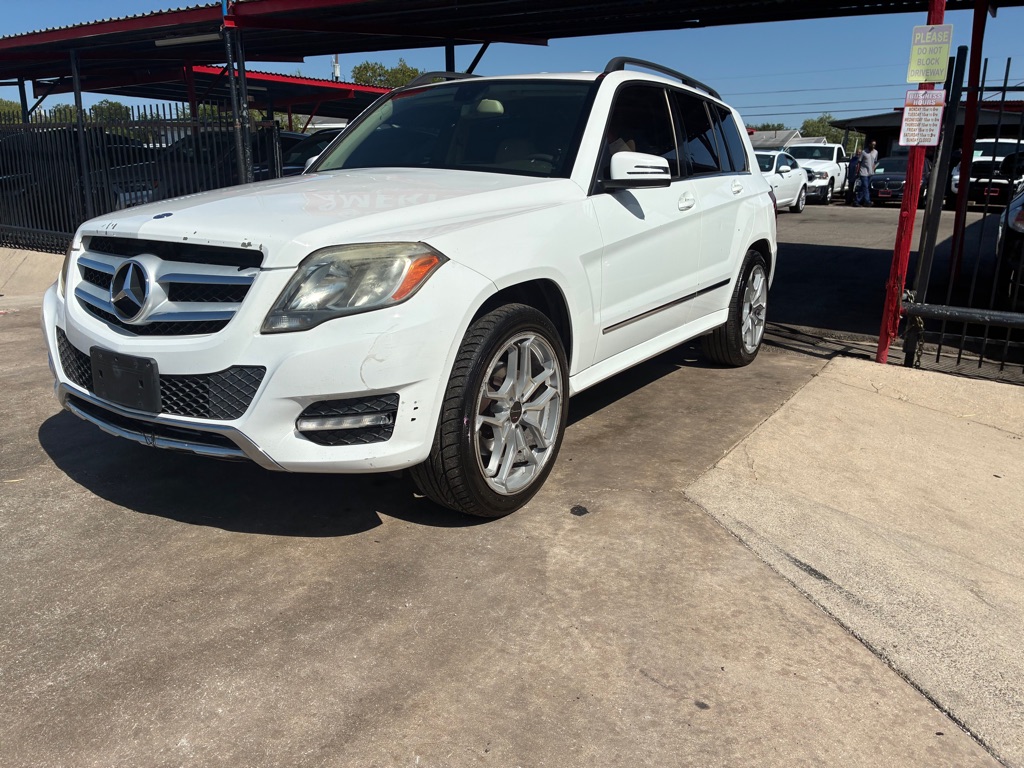 Photo 13 of this MERCEDES-BENZ GLK