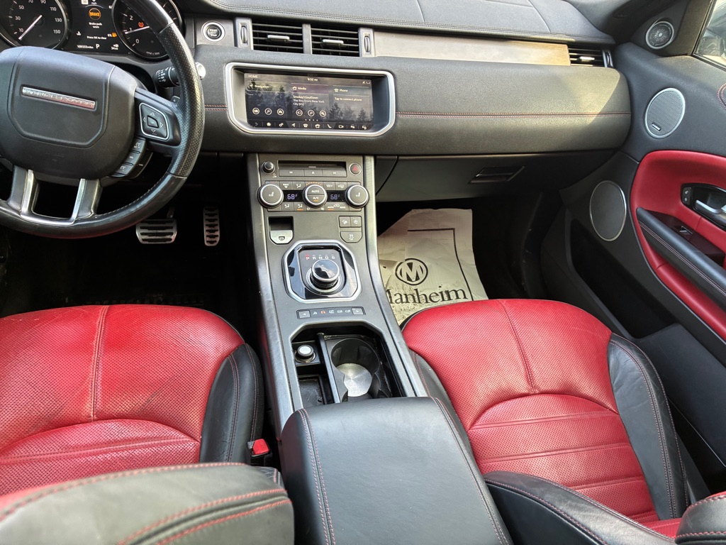 Photo 27 of this LAND ROVER RANGE ROVER EVO