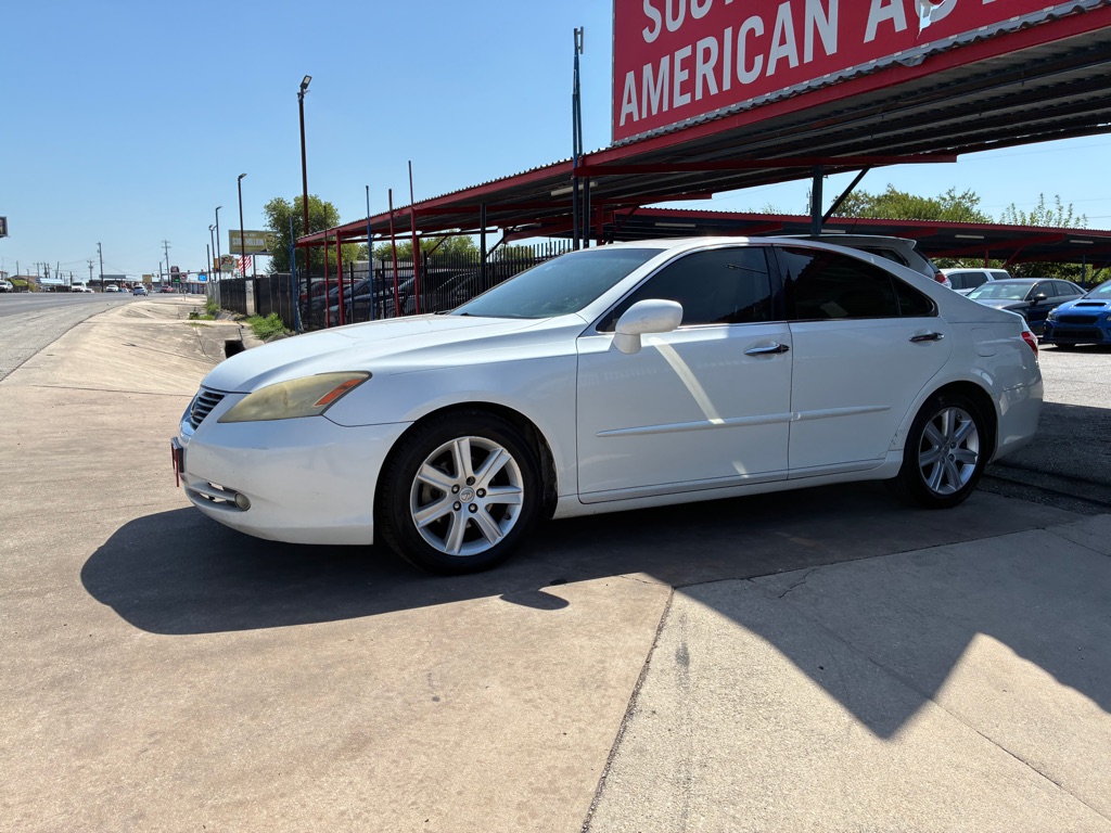 Photo 17 of this LEXUS ES