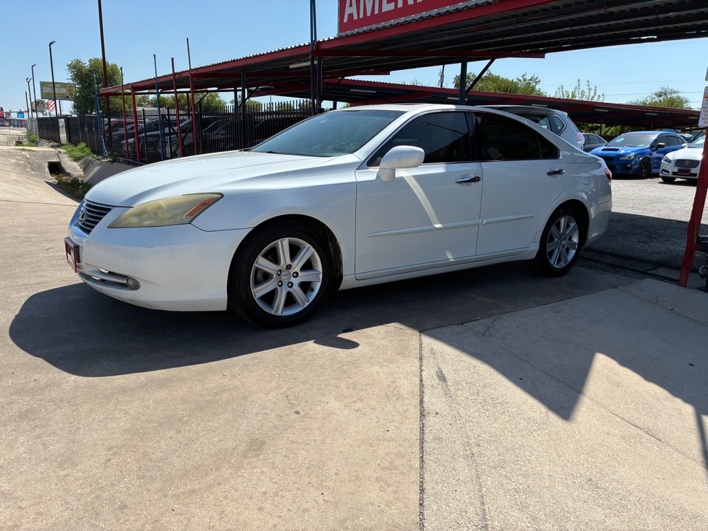 Photo 16 of this LEXUS ES