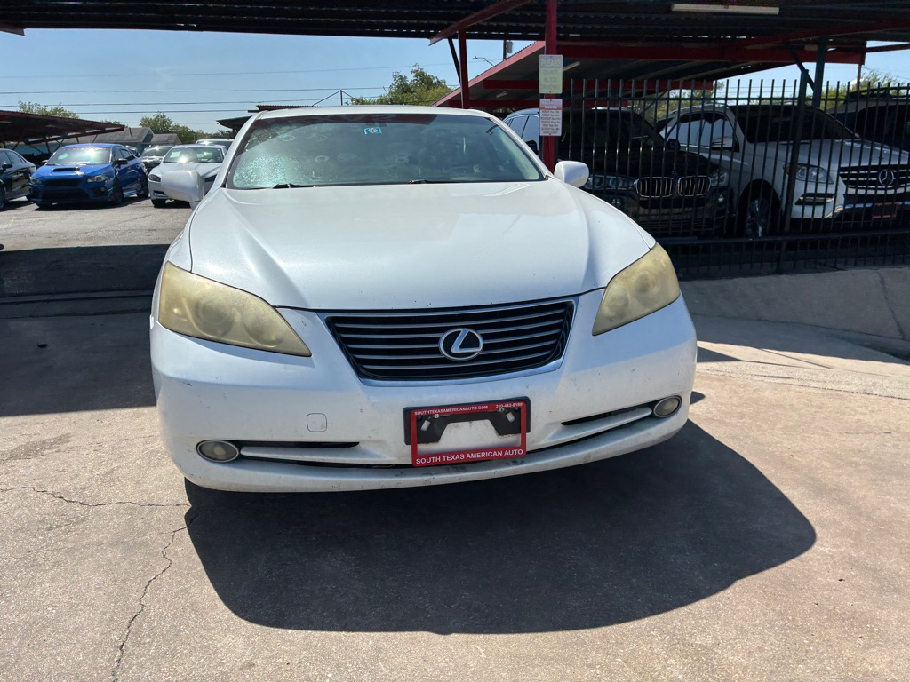 Photo 3 of this LEXUS ES