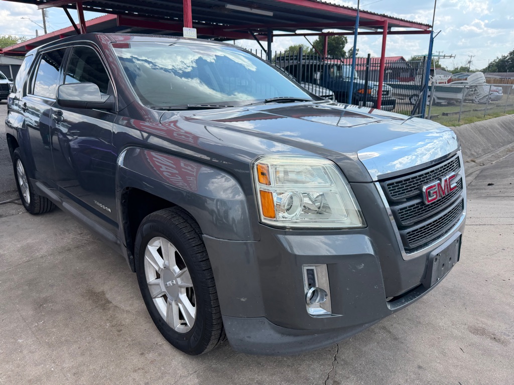 Photo 32 of this GMC TERRAIN