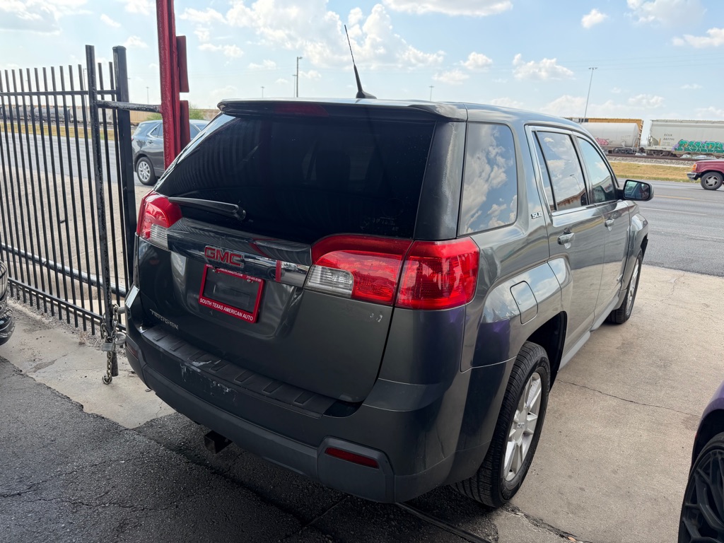 Photo 20 of this GMC TERRAIN