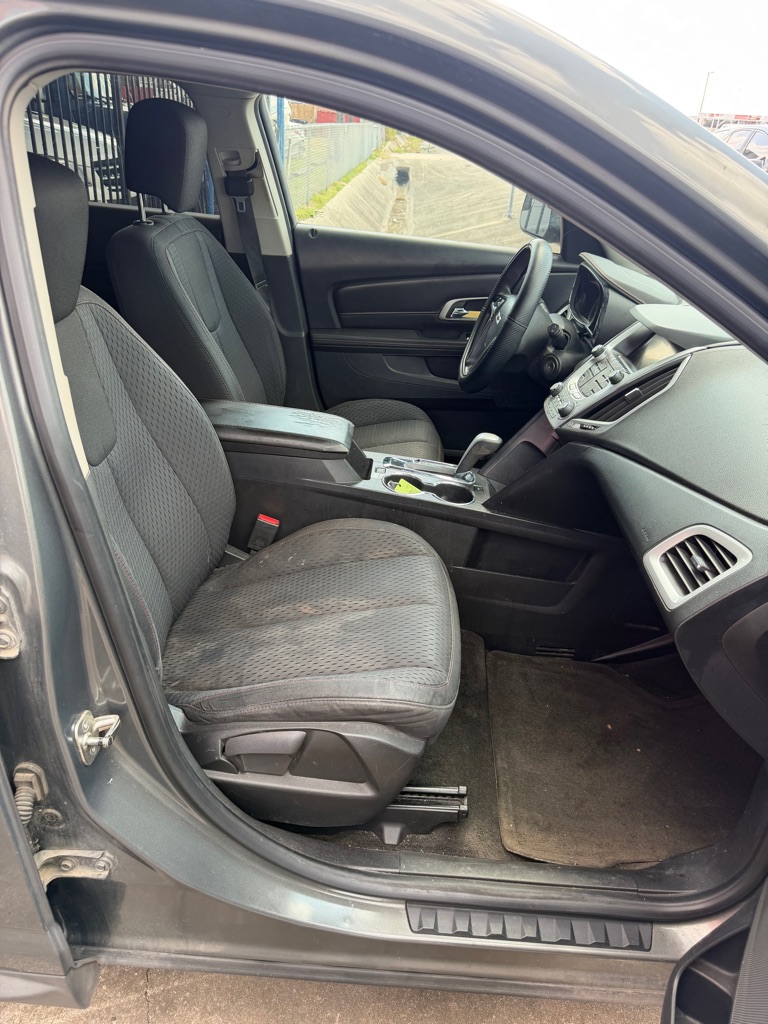 Photo 18 of this GMC TERRAIN