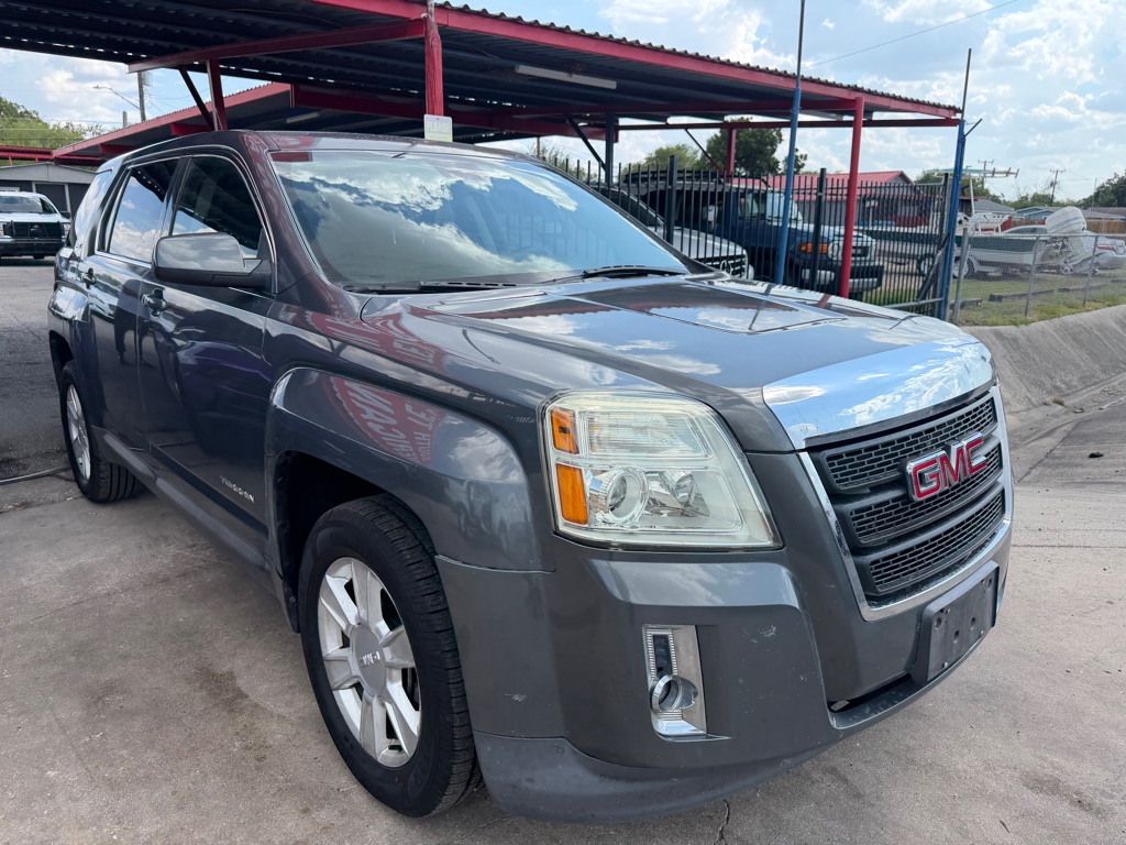 Photo 10 of this GMC TERRAIN