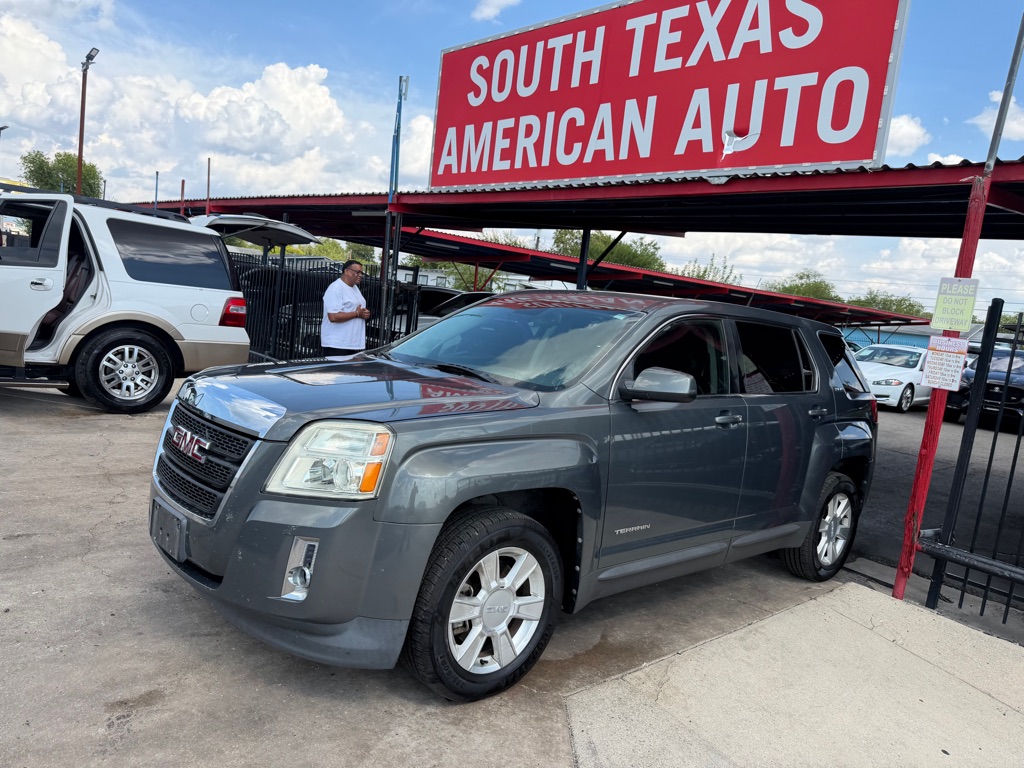 Photo 40 of this GMC TERRAIN
