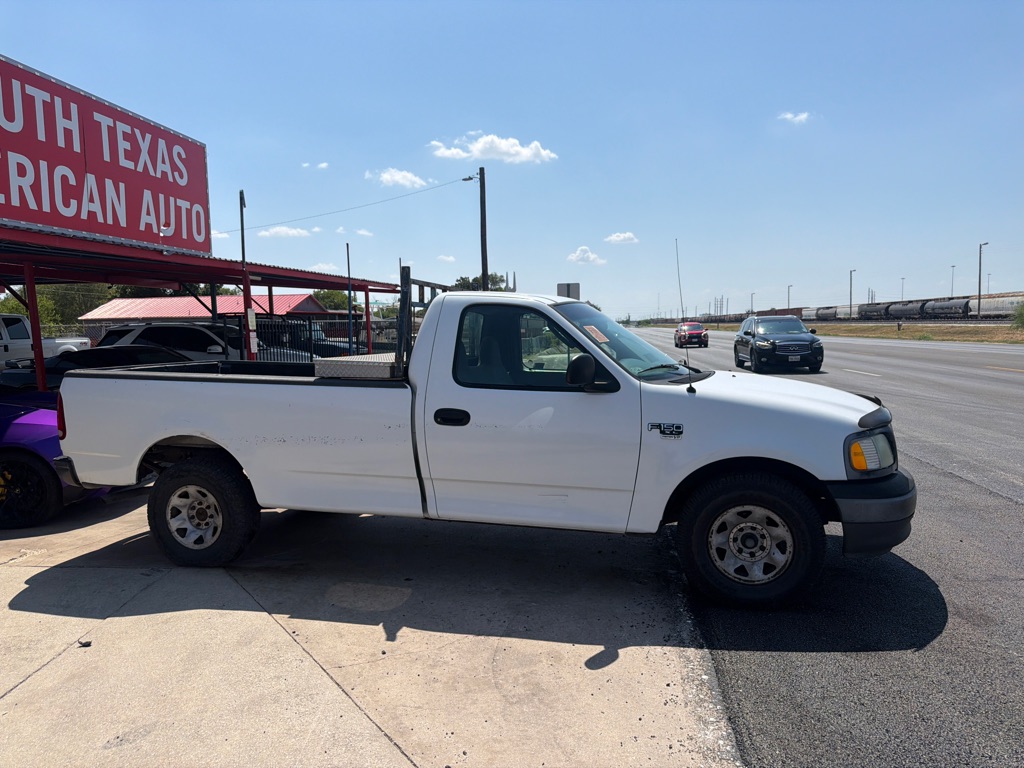 Photo 4 of this FORD F150