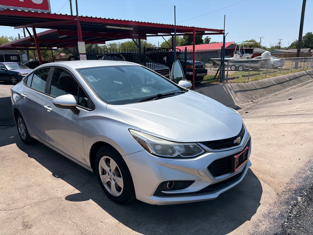 Photo 6 of this CHEVROLET CRUZE