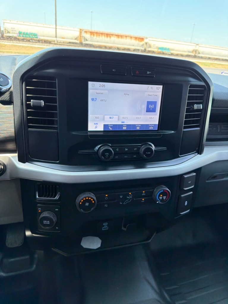 Photo 19 of this FORD F150