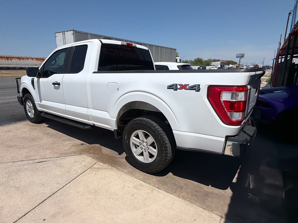 Photo 12 of this FORD F150