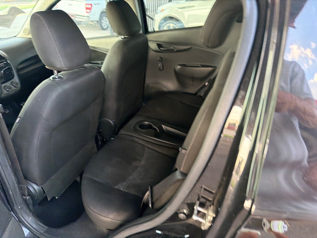 Photo 7 of this CHEVROLET SPARK
