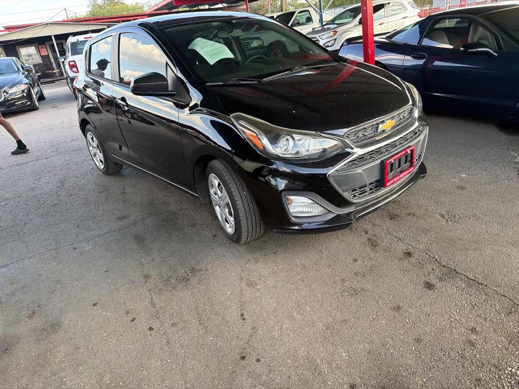 Photo 3 of this CHEVROLET SPARK
