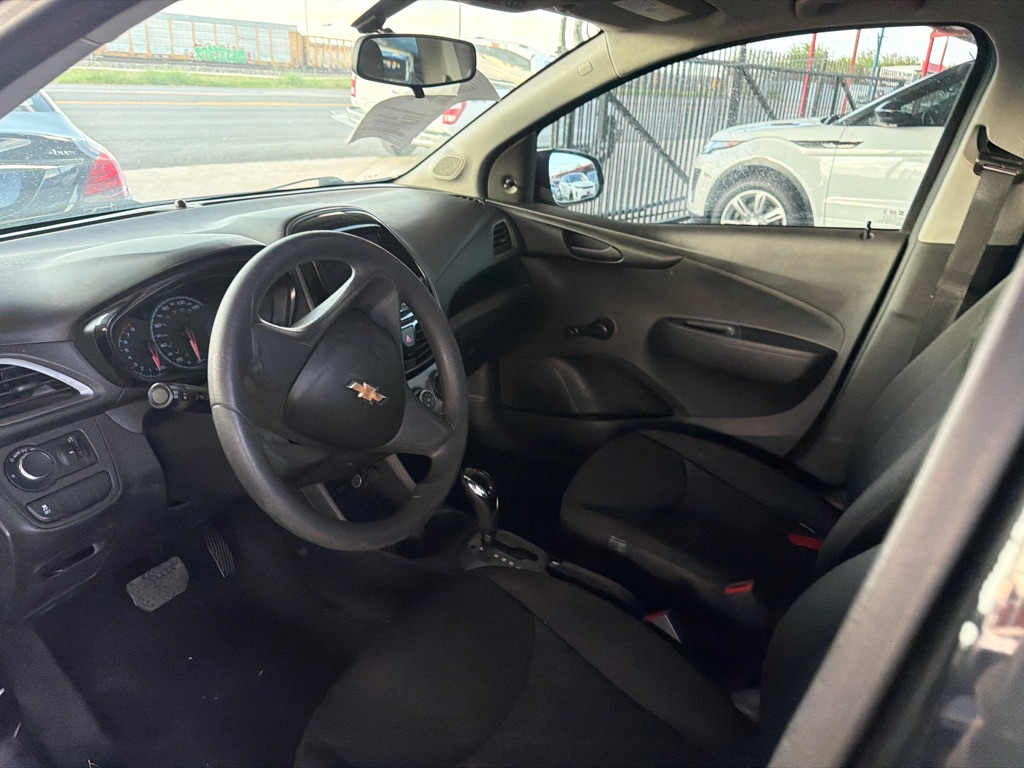 Photo 6 of this CHEVROLET SPARK