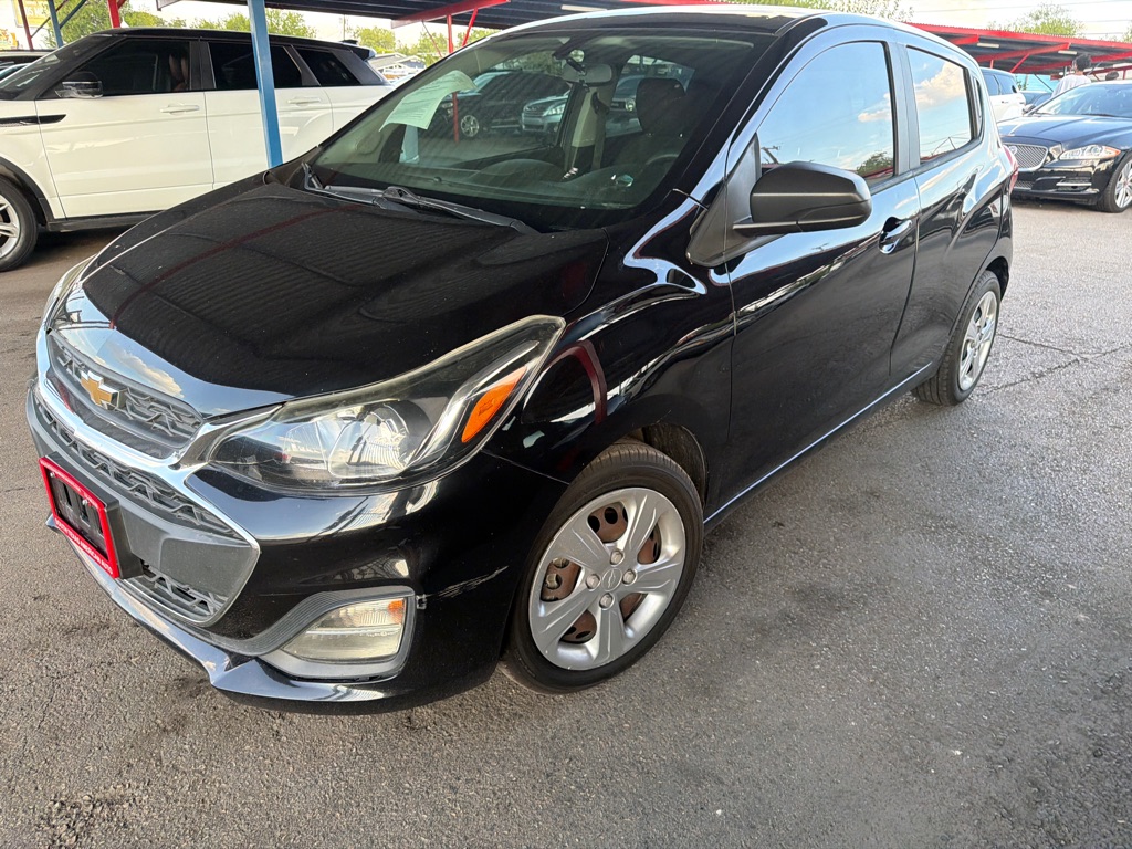 Photo 5 of this CHEVROLET SPARK
