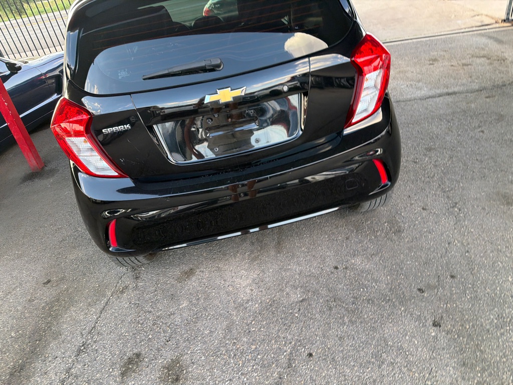 Photo 9 of this CHEVROLET SPARK