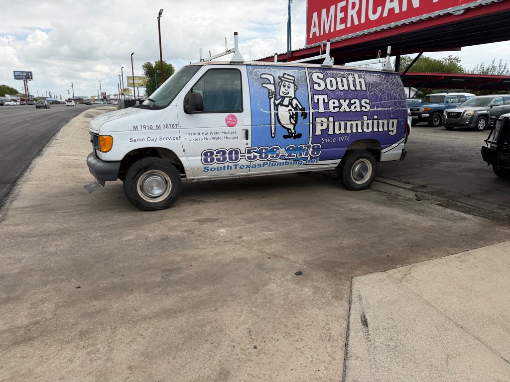 Photo 10 of this FORD ECONOLINE