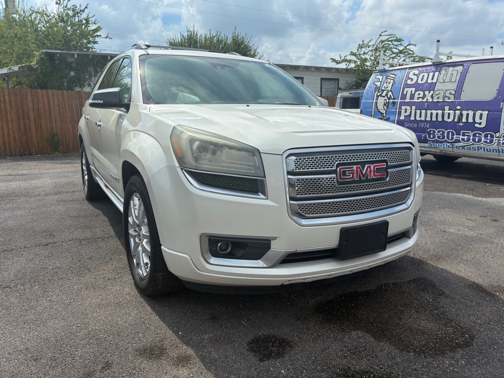 Photo 11 of this GMC ACADIA